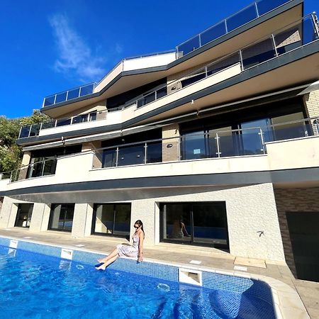 Villa De Lujo Con Vistas Al Mar Y Piscina Privada Santa Susanna Luaran gambar