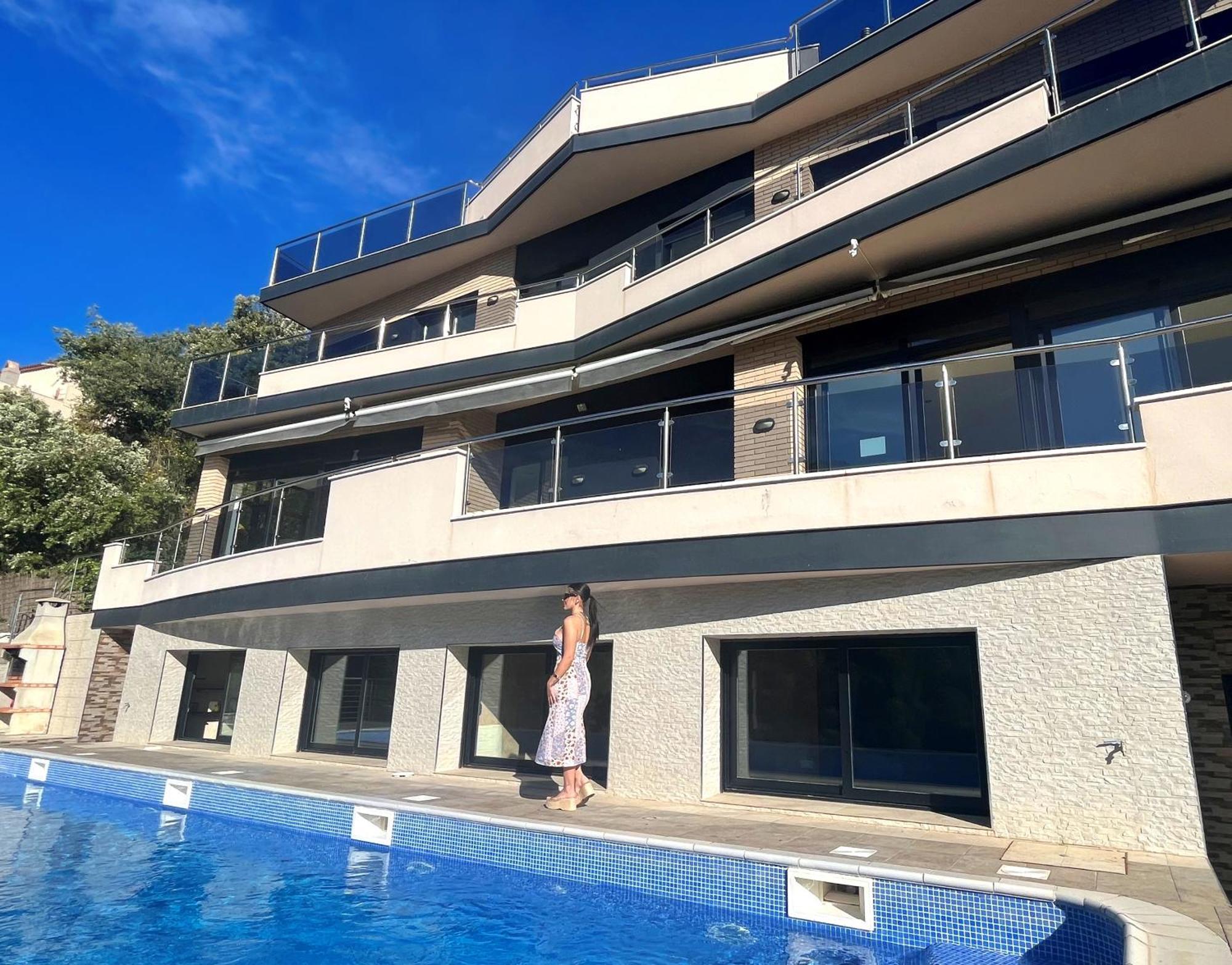 Villa De Lujo Con Vistas Al Mar Y Piscina Privada Santa Susanna Luaran gambar